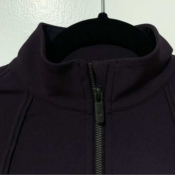 Lululemon 2 Sleek Essentials Zip Up Jacket in Boysenberry - Picture 10 of 16